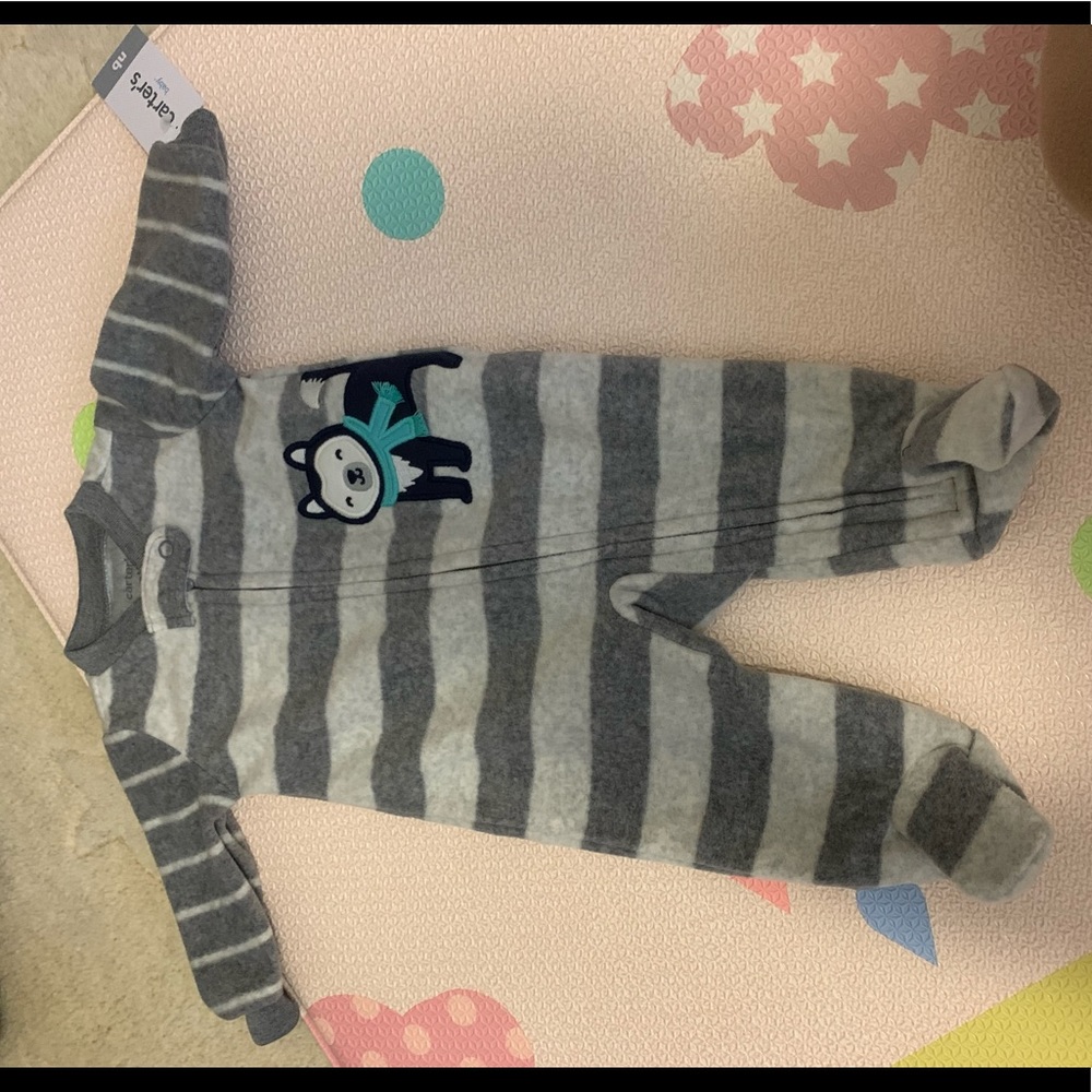 Carter’s nb outfit